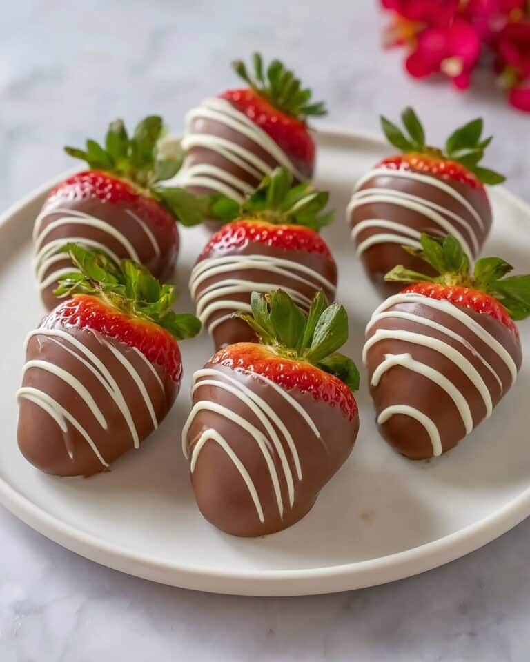 Valentine’s Day Chocolate Covered Strawberries Recipe