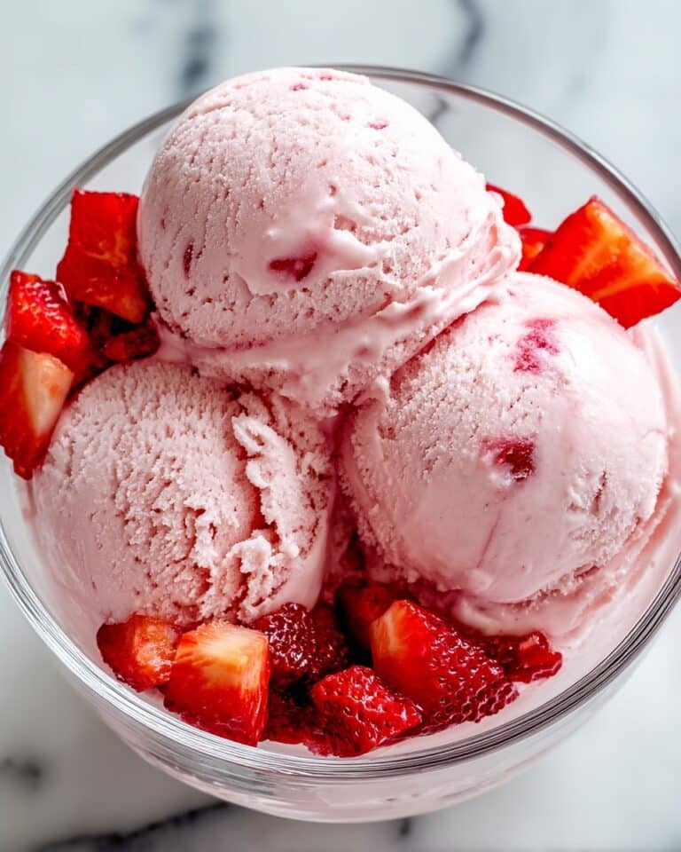 Strawberry Greek Frozen Yogurt Recipe